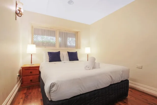 1 Bedroom, Flat, Suite, 1 Queen and 1 Single Bed, Kitchenette, The Old Priory 2/3