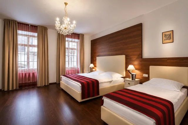 غرفة ديلوكس ثلاثية، Little King Hotel U Malvaze 3/9
