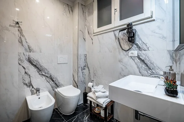 غرفة رباعية بسرير مزدوج، B&B De' Biffi 6/7