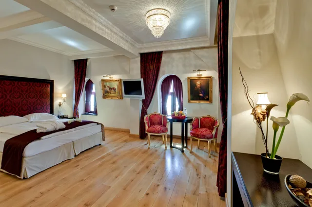 Executive, Twin Beds, Hotel Moxa 1/4