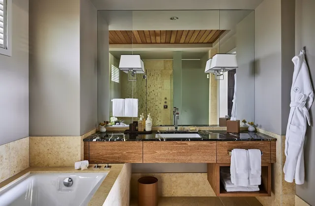 غرفة بريميير بسريرين كوين، Rosewood Sand Hill 4/4