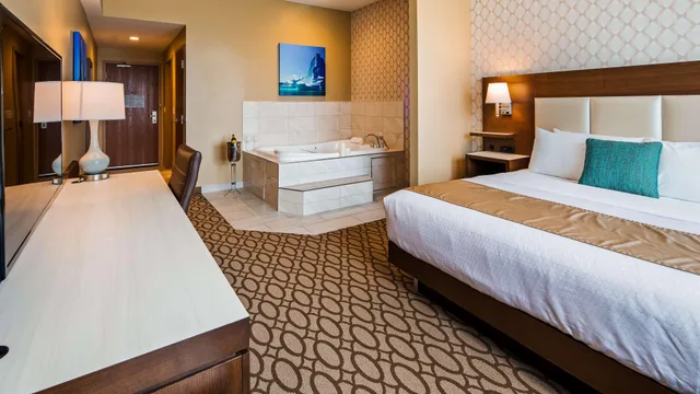 جناح، Best Western Plus St. John s Airport Hotel and Suites 1/3