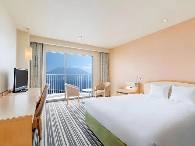 غرفة قياسية بسرير فردي وسرير كوين، Art Hotel Kagoshima 1/1