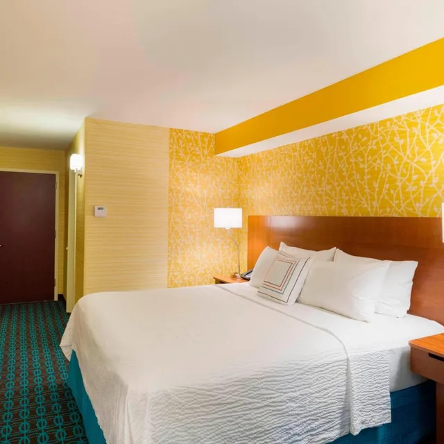غرفة قياسية بسرير كينج، Fairfield Inn Suites By Marriott Paramus 2/8