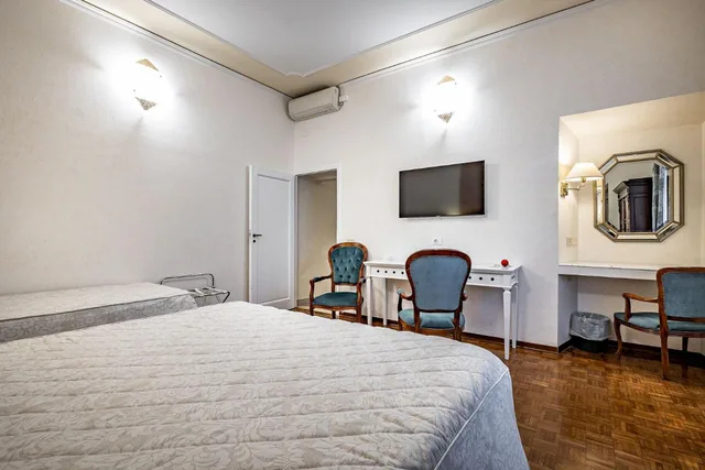 غرفة ثلاثية، Hotel Alessandra 8/10