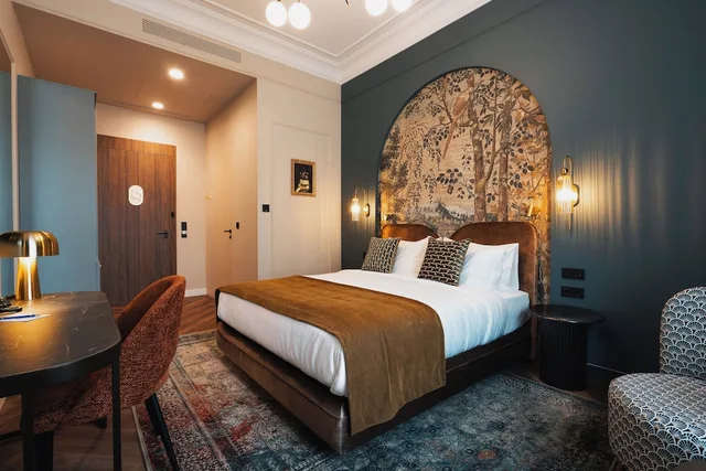 غرفة بريميوم بسرير كينج، Hotel Indigo Krakow Wawel Castle by IHG 4/8