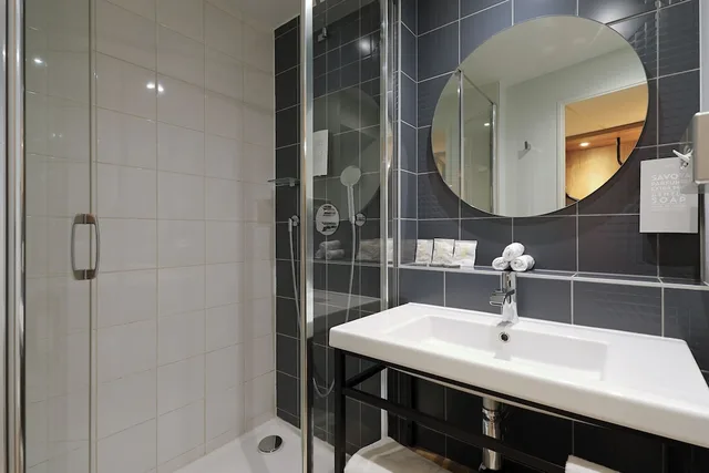 Premium, King Bed, Radisson Hotel Aix En Provence 5/7