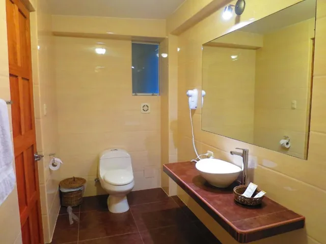 غرفة قياسية ثلاثية، Terraza De Luna Hotel 2/2
