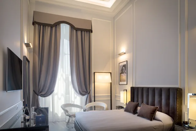 غرفة ديلوكس بسرير مزدوج بإطلالة على النهر، Palazzo Alfieri 4/8