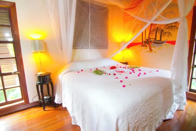2 Bedrooms, Cottage, King and Twin Beds, Sea Front، Le Phare Bleu Boutique Hotel And Marina 1/3