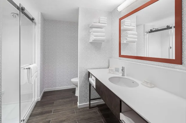 غرفة، Hampton Inn Woburn Boston 4/4
