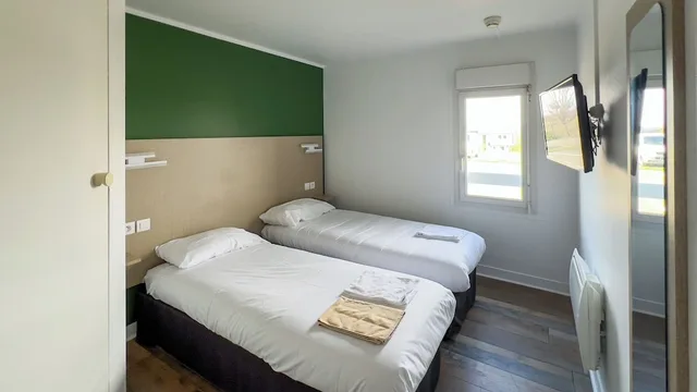 غرفة بسريرين منفصلين، Fasthotel Le Mans 4/7