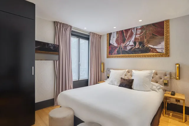 Room, Queen Bed, Eiffel View، Hotel Eiffel Petit Louvre 2/2