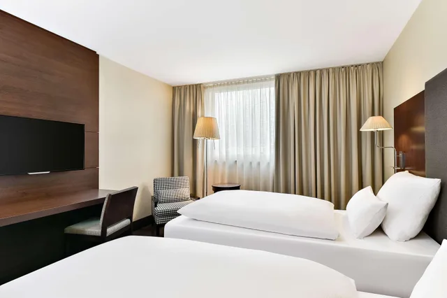 غرفة بسرير مزدوج، Nh Stuttgart Airport 6/10