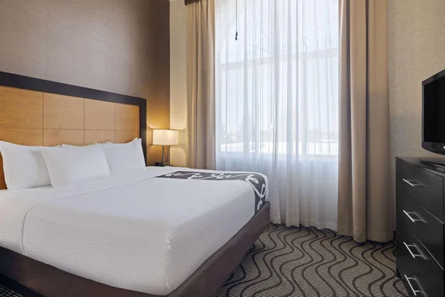 Loft, Suite, Jetted Tub، La Quinta Inn and Suites by Wyndham Idaho Falls/Ammon 2/3