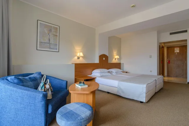 غرفة سوبيريور بسريرين منفصلين، Madara Park Hotel 2/9