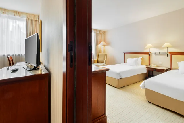 غرفة عائلية، Occidental Paris Levallois 2/4