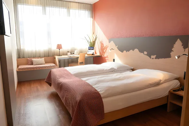 Room, Double or Twin Bed, Swissever Zug Swiss Quality Hotel 1/1