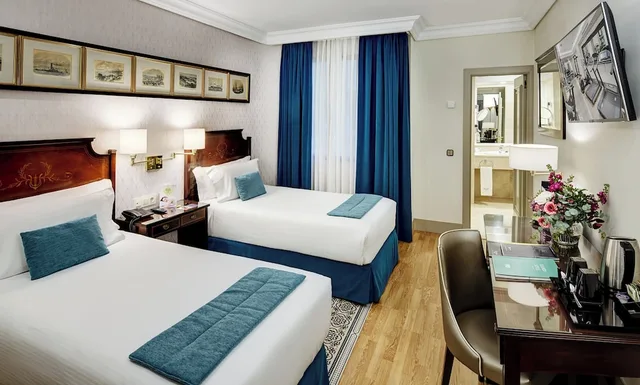 Classic, Twin Beds, Exterior View, Sercotel Gran Hotel Conde Duque 1/7