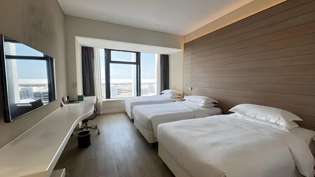 غرفة سوبيريور بثلاثة أسرّة، Garden Lane Meilan Airport Hotel Formerly Haikou Meilan Airport Hotel 1/1