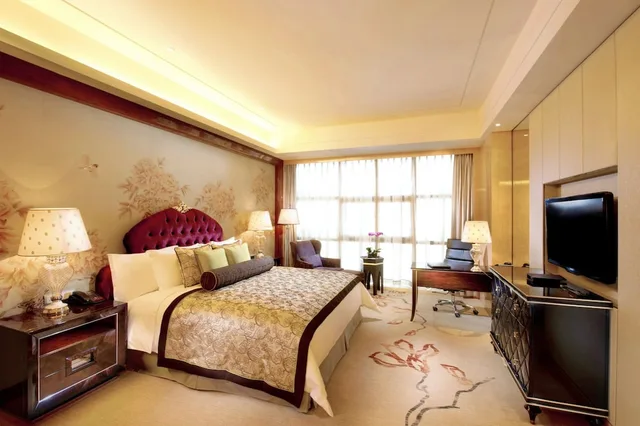 جناح غراند بسرير كينج، Hilton Guangzhou Baiyun Hotel 1/4