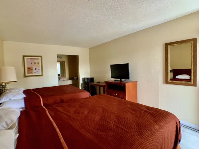 غرفة بسريرين كوين، La Vista Inn 5/8
