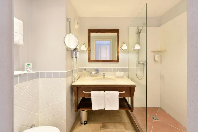 جناح جونيور، Hotel Hirschen in Freiburg-Lehen 4/4