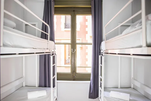 سكن مشترك مختلط بأربعة أسرّة، Urbany BCN GO Hostel 1/5
