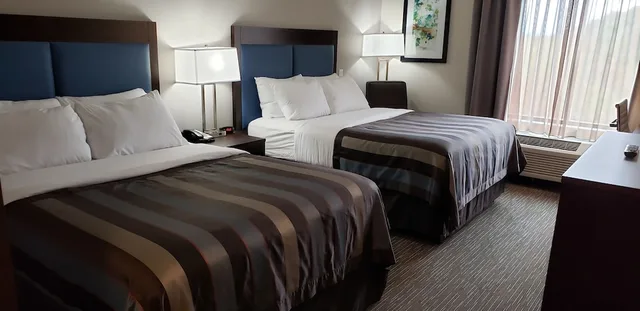 Room, 2 Queen Beds, Wingate By Wyndham Christiansburg 1/10