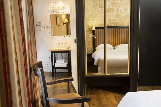 غرفة بريميوم بسرير مزدوج، Hotel Europe Saint Severin Paris 4/6