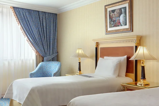 غرفة بريميوم بثلاثة أسرّة، مريديان مكة(Le Meridien Makkah) 4/10