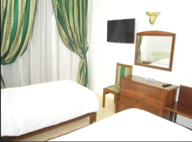 Standard, Twin Beds, MAJLISS 8/10