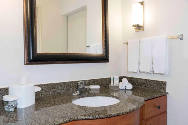 جناح بسريرين كوين بغرفة نوم واحدة لذوي الإعاقة، Homewood Suites By Hilton Indianapolis Airport Plainfield 2/2