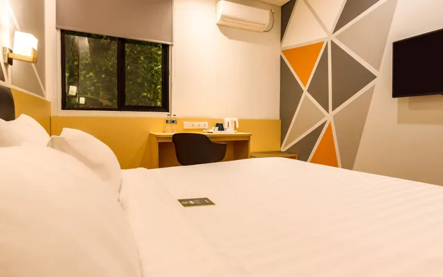 غرفة سوبيريور بسرير مزدوج، Juno Hotel Jatinegara 4/7