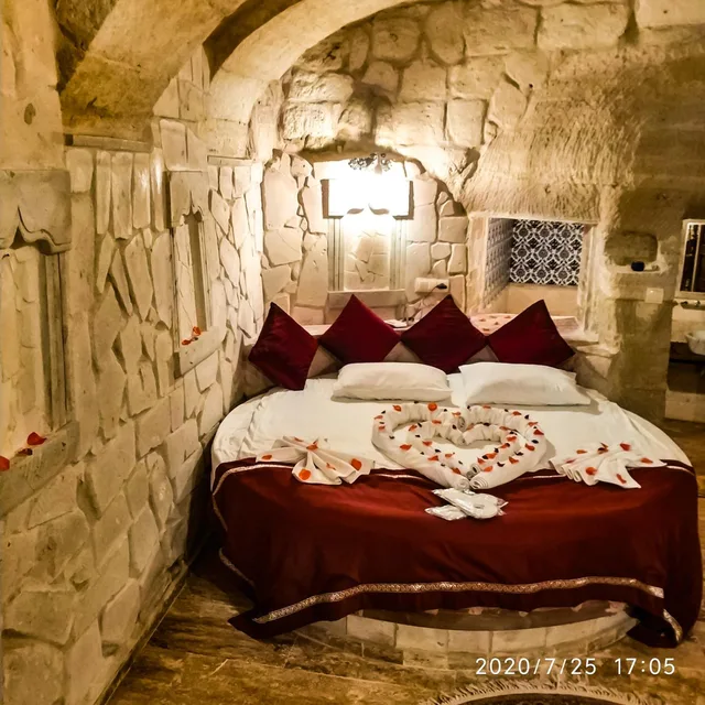 غرفة ديلوكس بسرير كينج بحوض استحمام، Cappadocia Caves Hotel 1/5