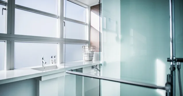 3 Bedrooms, Penthouse, 3 Double Beds, Partial Lake View, Sofa, Balcony، Kolding Hotel Apartments 8/8