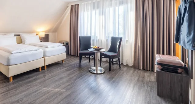 غرفة كومفورت بسرير مزدوج مع أريكة، Plaza Hotel Buchhorner Hof 8/10