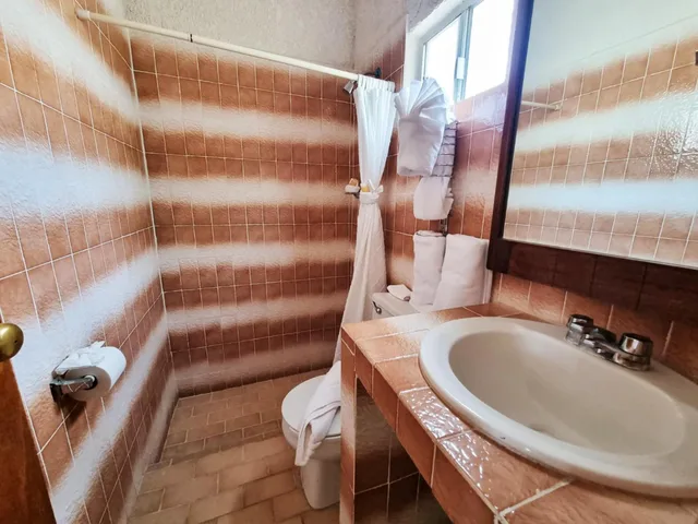 غرفة بسرير مزدوج بشرفة، Buena Vista Oceanfront & Hot Springs Resort 6/6