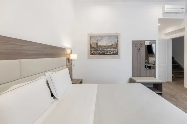 غرفة سوبيريور بسريرين منفصلين، Apollo Guest House 3/6