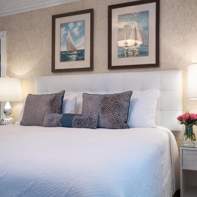غرفة بسرير كينج، The Chateau Inn and Suites 3/5