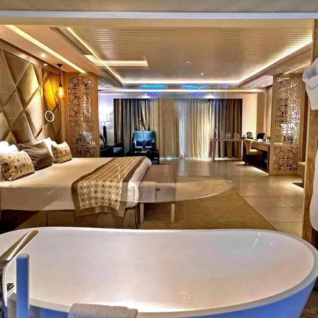 Swim Up, Suite, KaiSol Romance Resort Sahl Hasheesh Adults Only 16+ 1/2