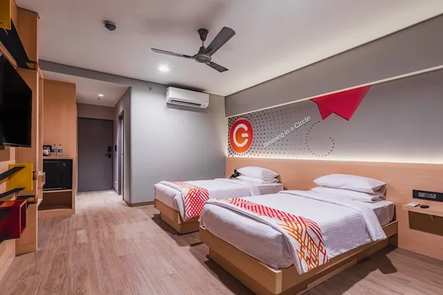Luxe Twin Room، Ginger Bharuch 1/2