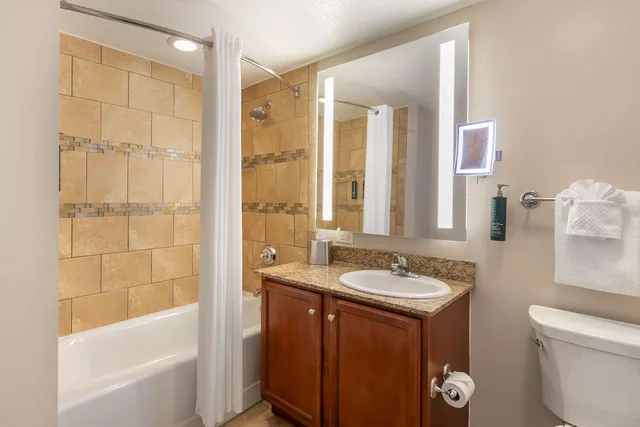 استوديو بسرير كينج، Hilton Grand Vacations Anderson Ocean Club in Myrtle Beach 2/3