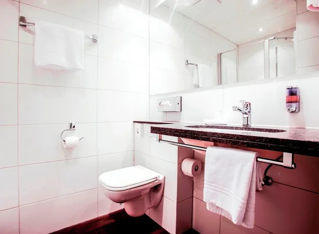 غرفة قياسية بسرير كوين، Boutique Hotel Waldegg Horw 6/7