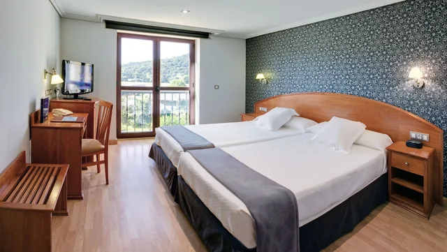 غرفة ثلاثية بثلاثة أسرّة، Hotel Villa Pasiega 1/4