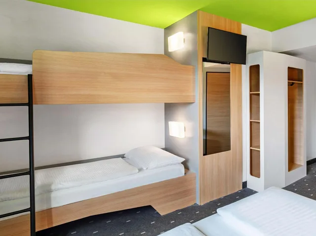 غرفة رباعية، B&B Hotel Hamburg Wandsbek 1/3