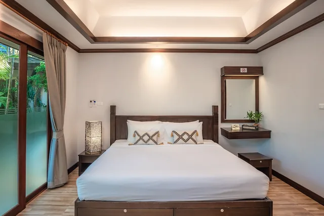 غرفة غراند ديلوكس بسرير كينج، Paitan Villas Resort 2/5