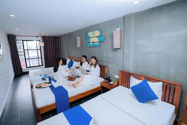 غرفة عائلية بسرير فردي، Grand Elevation Hotel 1/1
