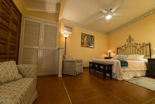 Room, Queen Bed, Villa Mirasol Hotel 4/6