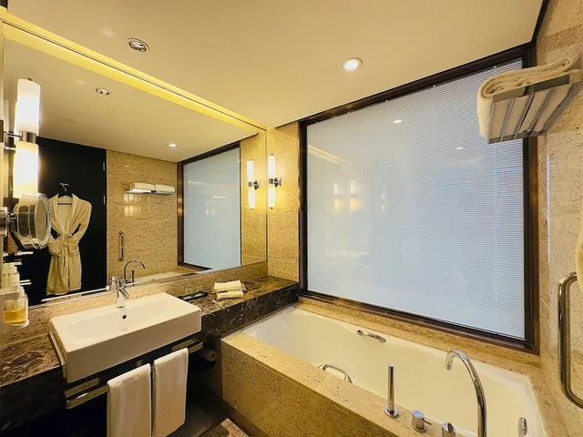 Premium, King Bed, Club Lounge Access, High Floor, Smoking, Holiday Inn Nantong Oasis International 6/7